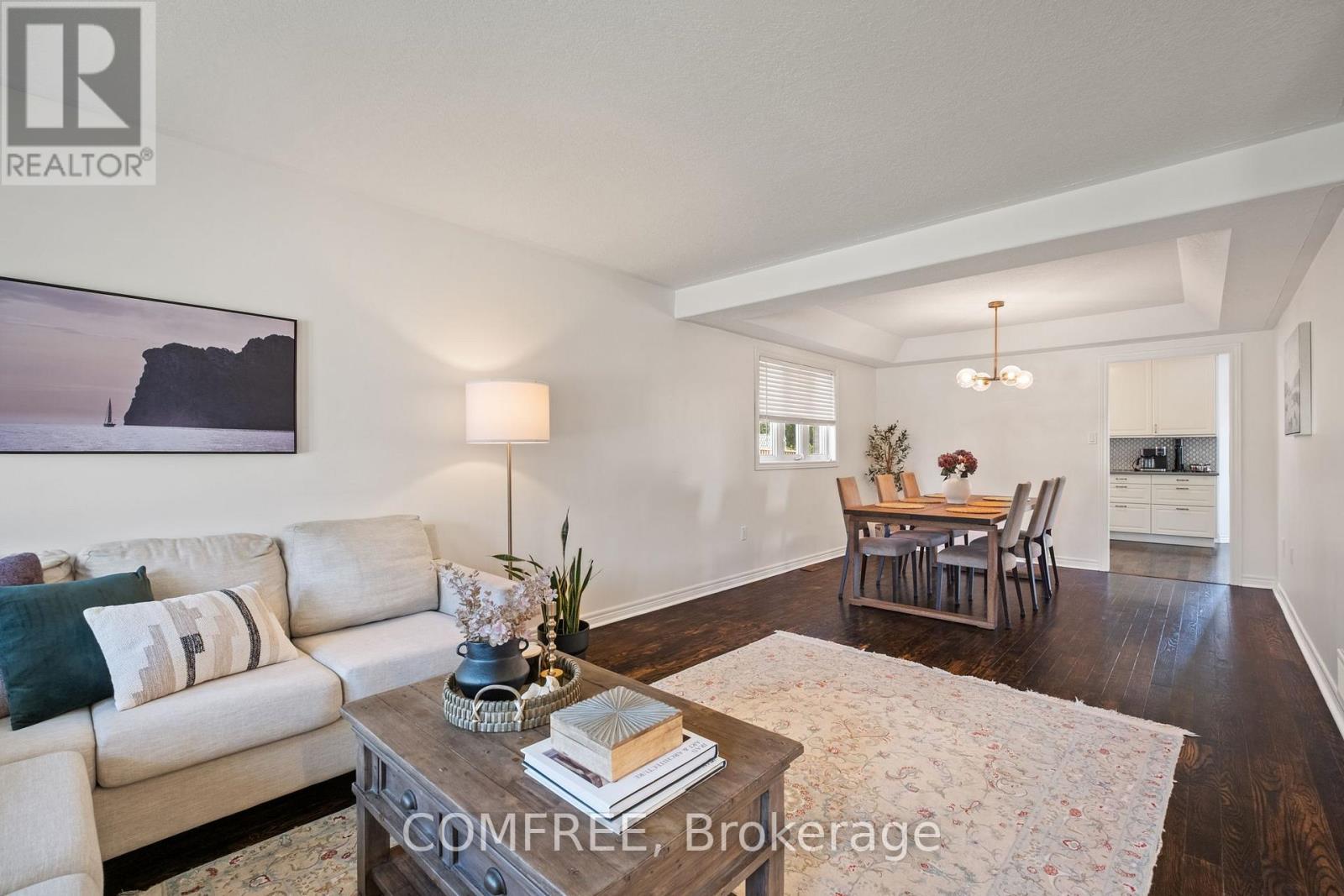 31 Metcalfe Drive, Bradford West Gwillimbury, Ontario  L3Z 3C8 - Photo 7 - N12991526