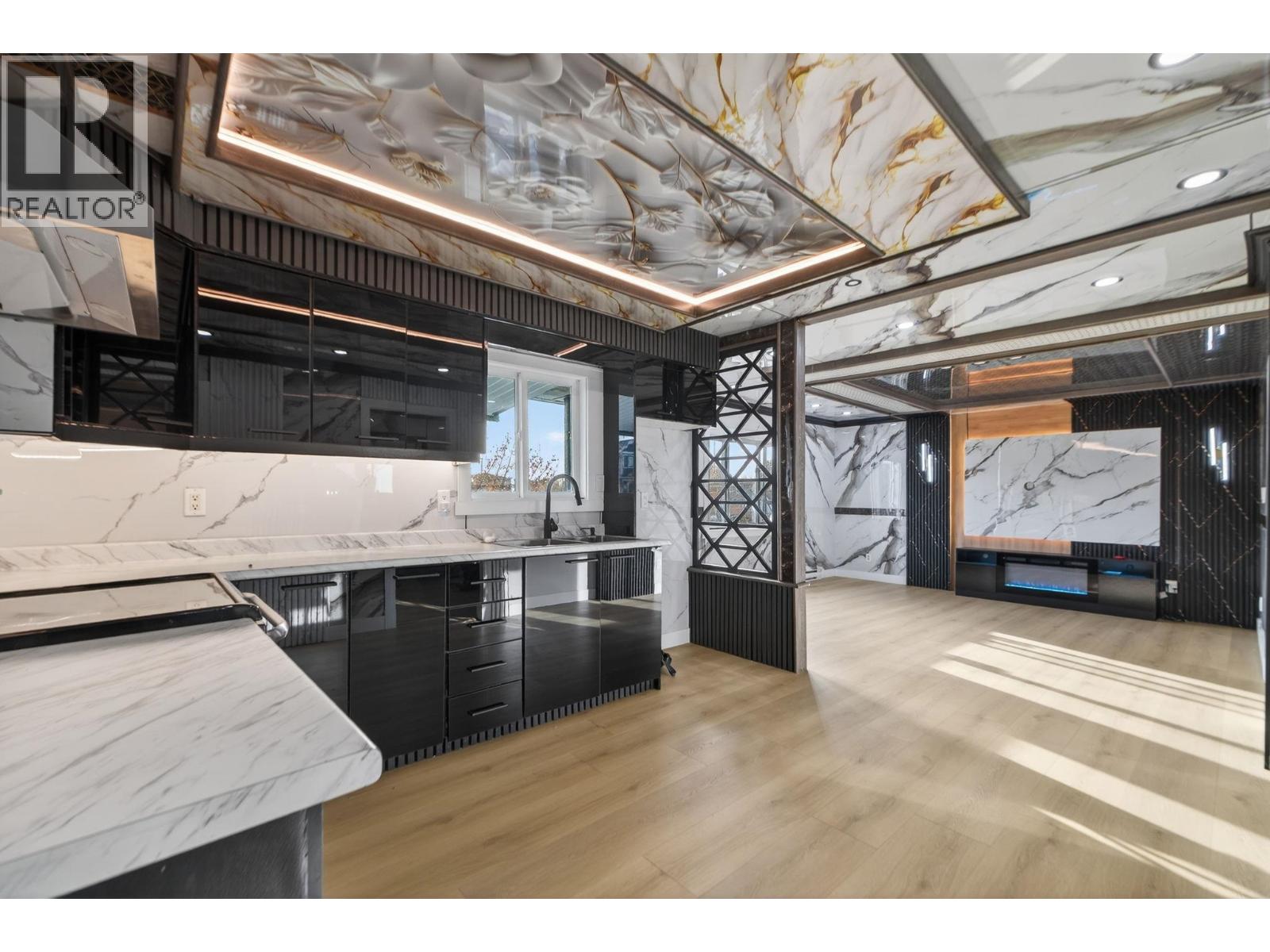 803 Ewen Avenue Avenue, New Westminster, British Columbia  V3M 5C6 - Photo 8 - R3109663