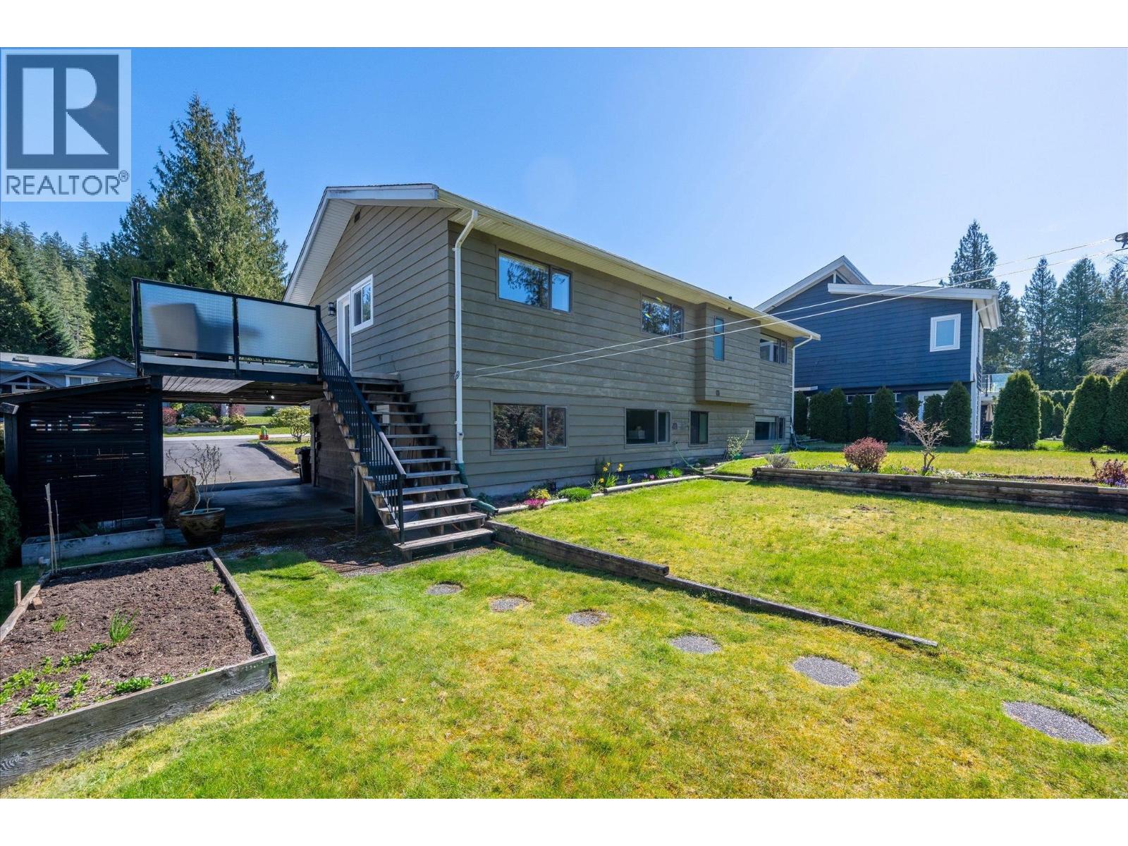 40463 Braemar Drive, Squamish, British Columbia  V8B 0P3 - Photo 40 - R3110200