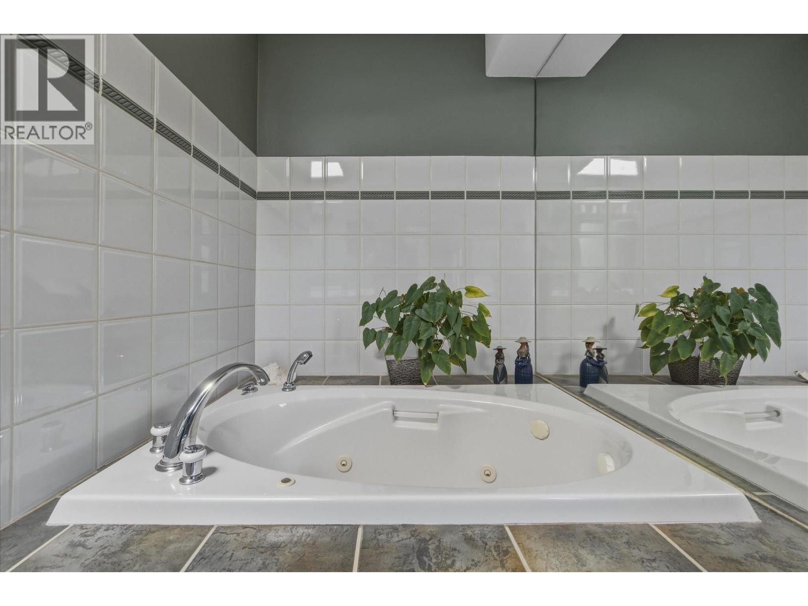 40463 Braemar Drive, Squamish, British Columbia  V8B 0P3 - Photo 21 - R3110200