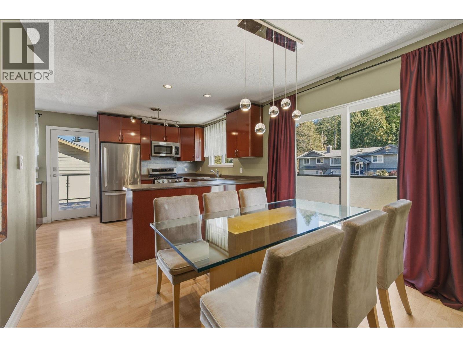 40463 Braemar Drive, Squamish, British Columbia  V8B 0P3 - Photo 8 - R3110200