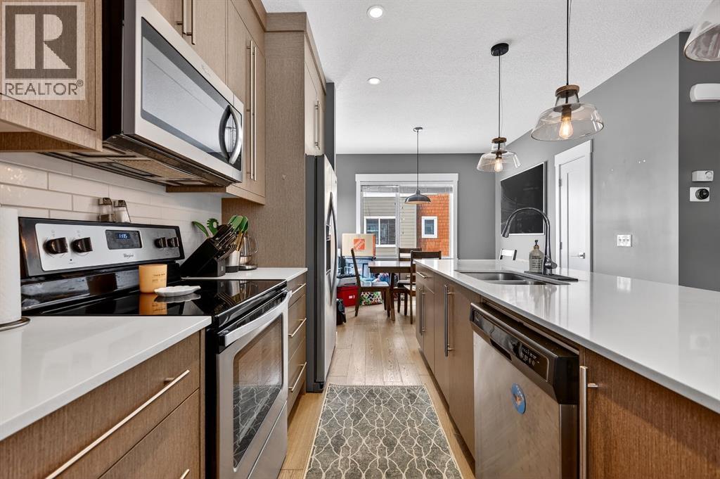 43, 111 Rainbow Falls Gate, Chestermere, Alberta  T1X 0Z5 - Photo 15 - A2297614