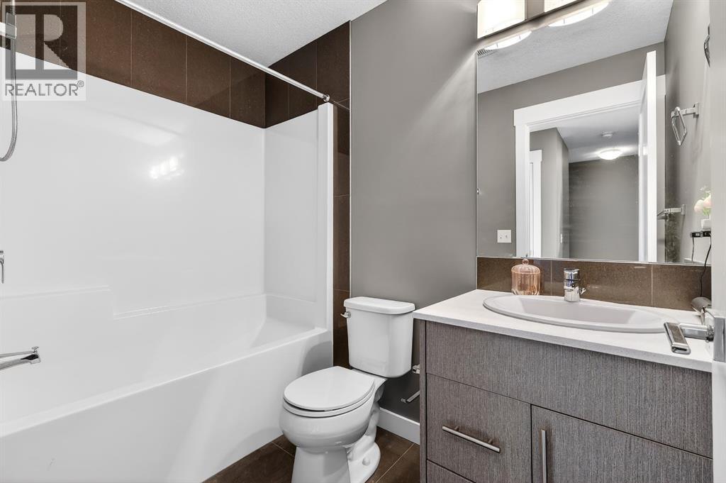 43, 111 Rainbow Falls Gate, Chestermere, Alberta  T1X 0Z5 - Photo 36 - A2297614