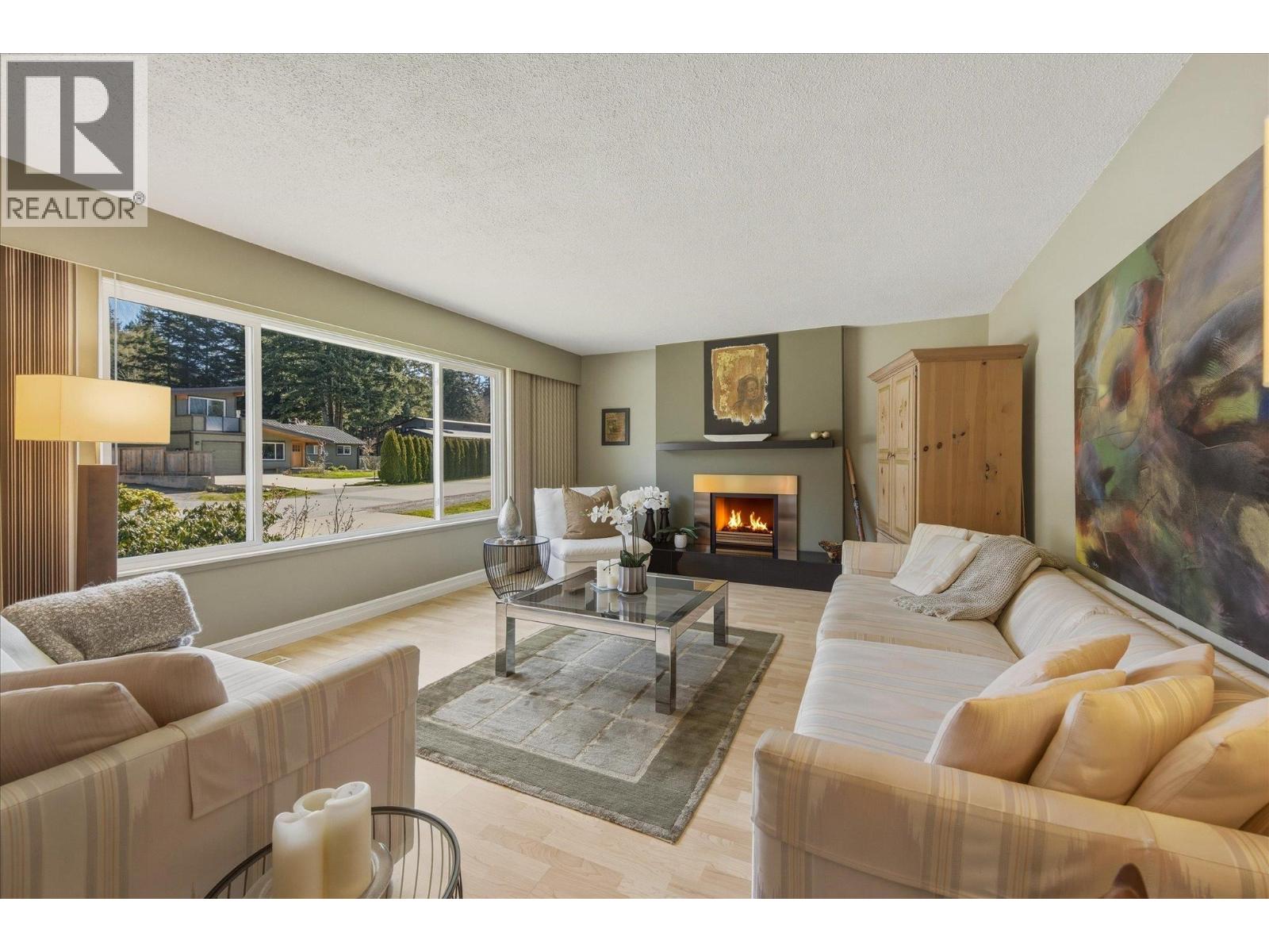 40463 Braemar Drive, Squamish, British Columbia  V8B 0P3 - Photo 2 - R3110200