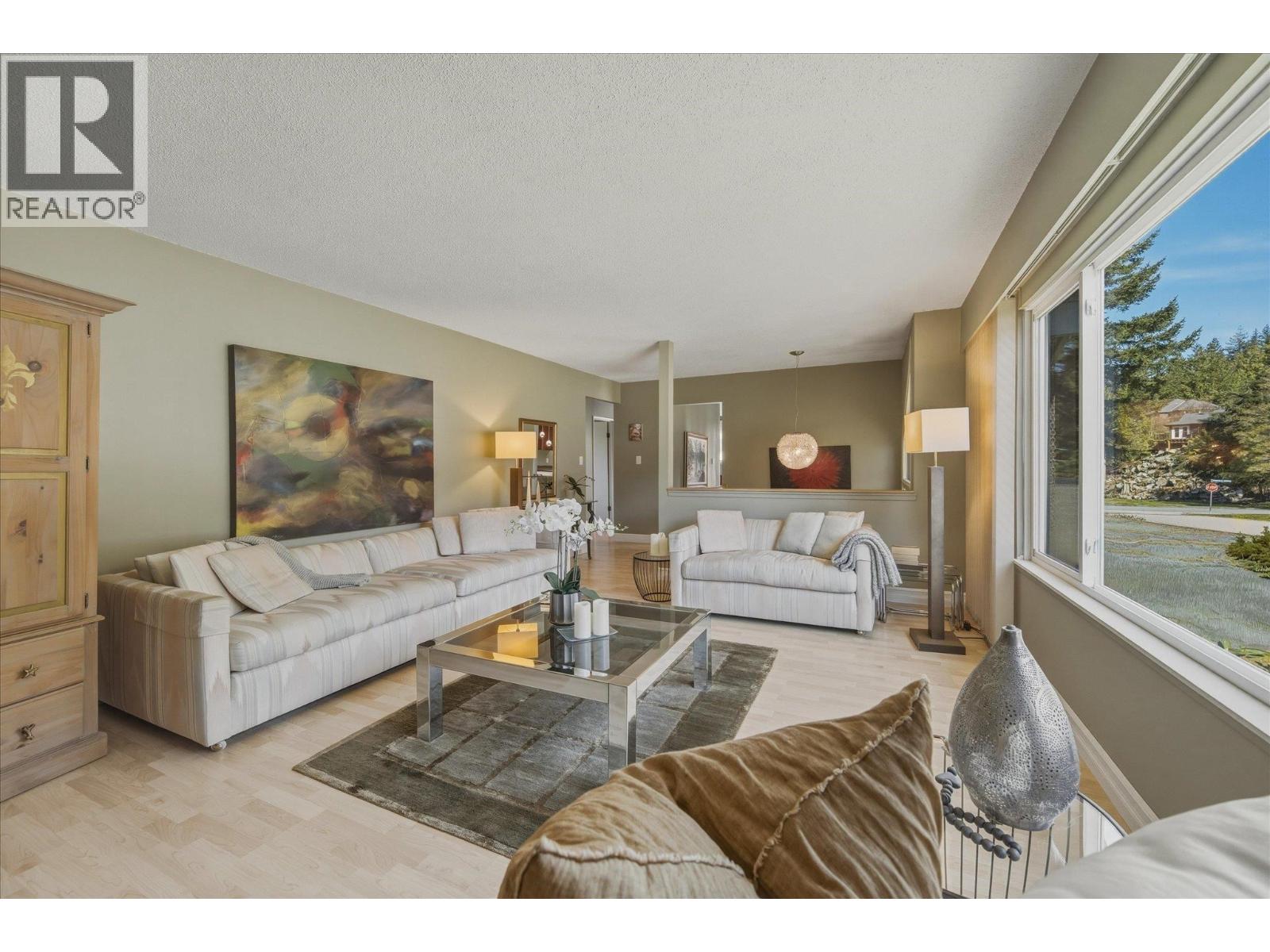 40463 Braemar Drive, Squamish, British Columbia  V8B 0P3 - Photo 4 - R3110200