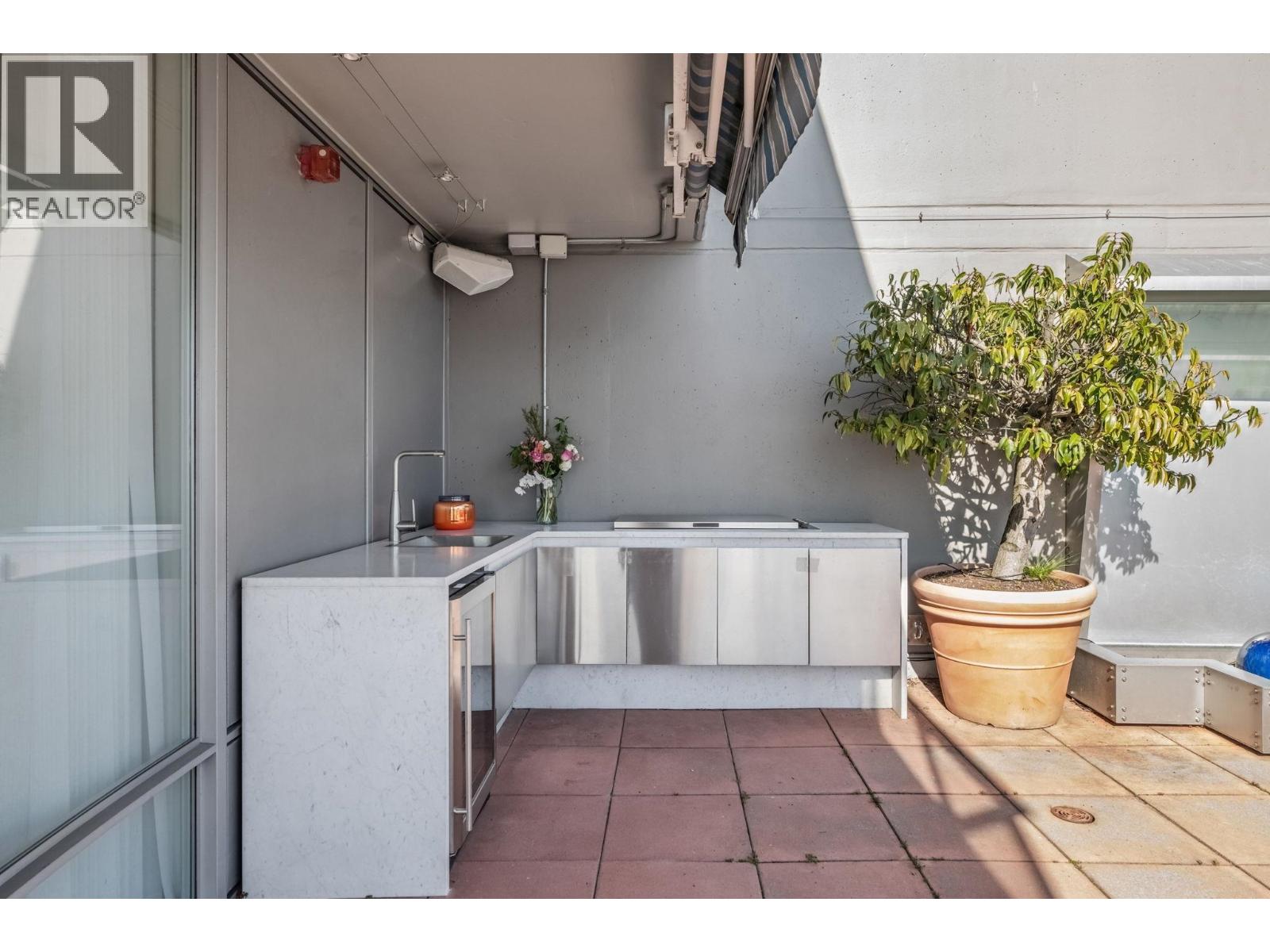 3701 1438 Richards Street, Vancouver, British Columbia  V6Z 3B8 - Photo 3 - R3110246