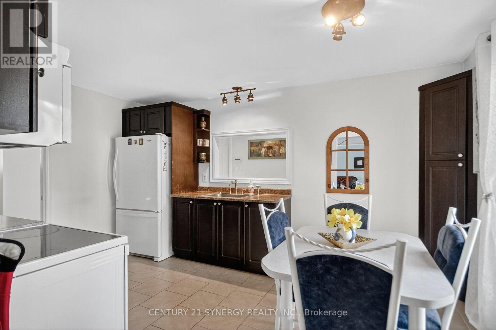 61 Fieldgate Drive, Ottawa, Ontario  K2J 1V3 - Photo 7 - X12991592