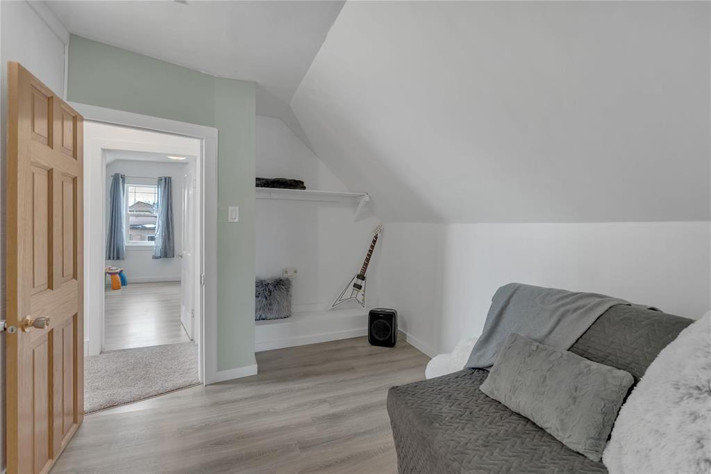 523 Bannerman Avenue, Winnipeg, Manitoba  R2W 0V7 - Photo 10 - 202606983