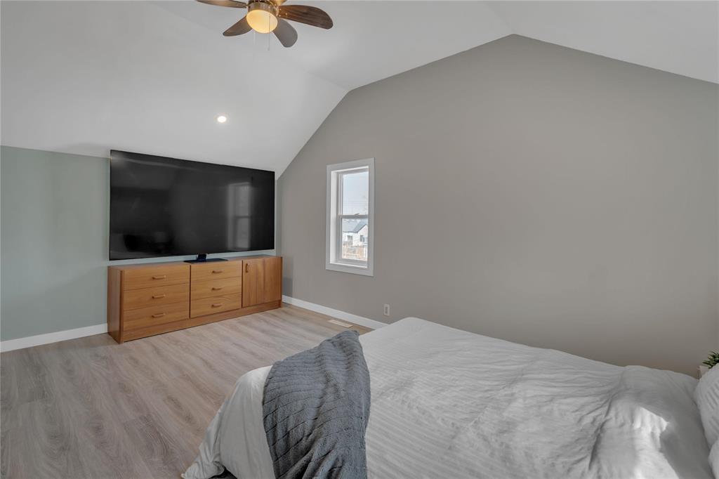 523 Bannerman Avenue, Winnipeg, Manitoba  R2W 0V7 - Photo 13 - 202606983