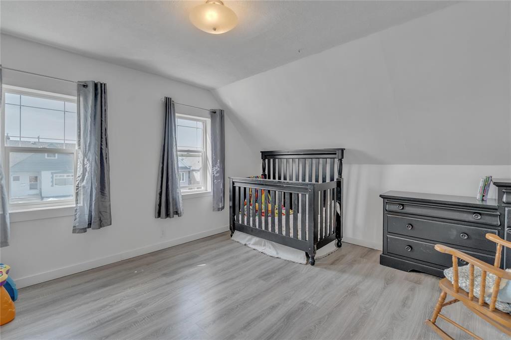 523 Bannerman Avenue, Winnipeg, Manitoba  R2W 0V7 - Photo 17 - 202606983