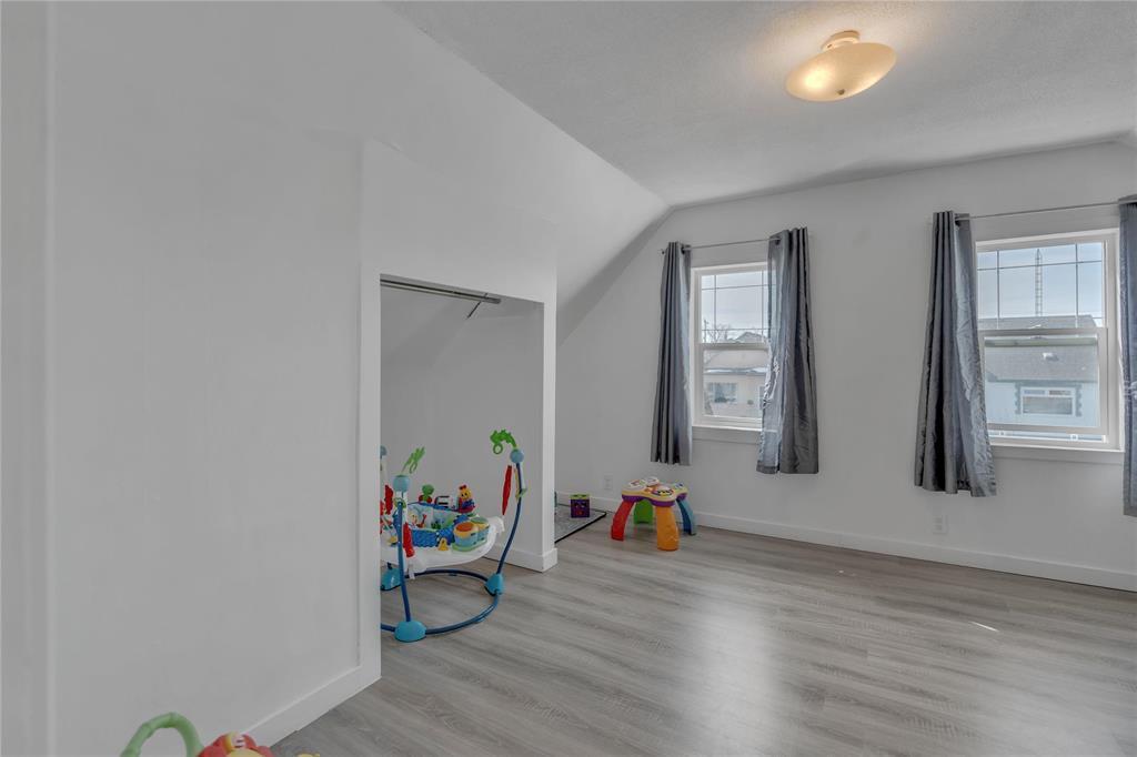 523 Bannerman Avenue, Winnipeg, Manitoba  R2W 0V7 - Photo 18 - 202606983