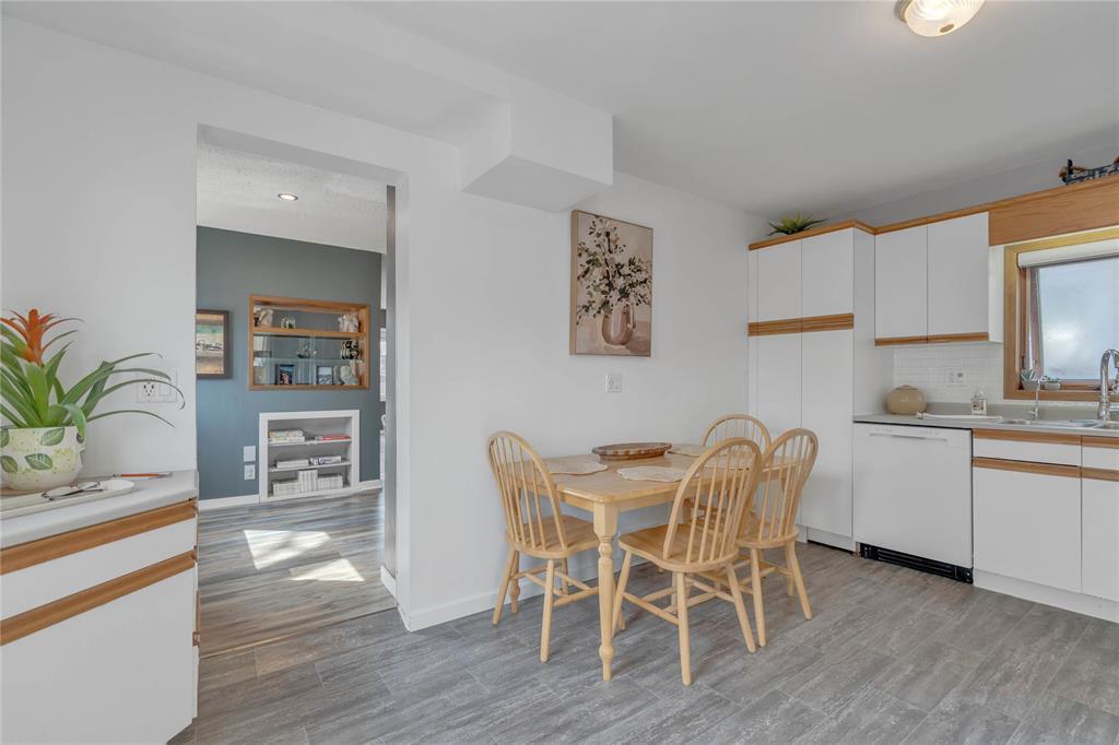 523 Bannerman Avenue, Winnipeg, Manitoba  R2W 0V7 - Photo 9 - 202606983