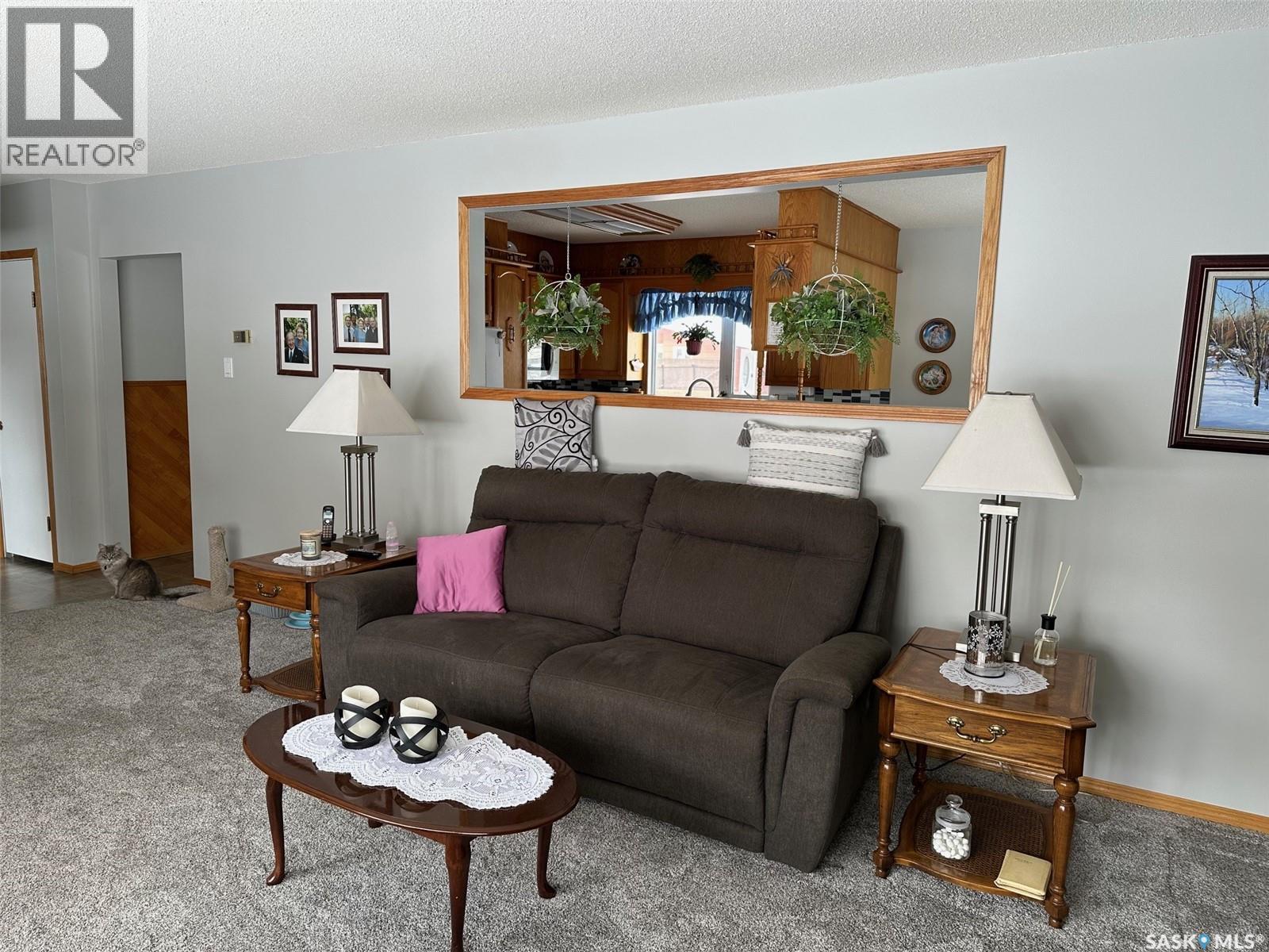 400 Gallaway Street, Estevan, Saskatchewan  S4A 0A9 - Photo 5 - SK031694