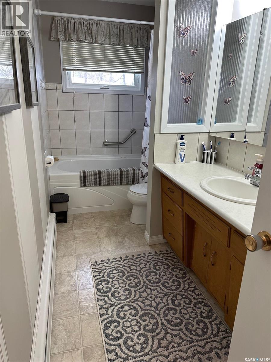 400 Gallaway Street, Estevan, Saskatchewan  S4A 0A9 - Photo 14 - SK031694