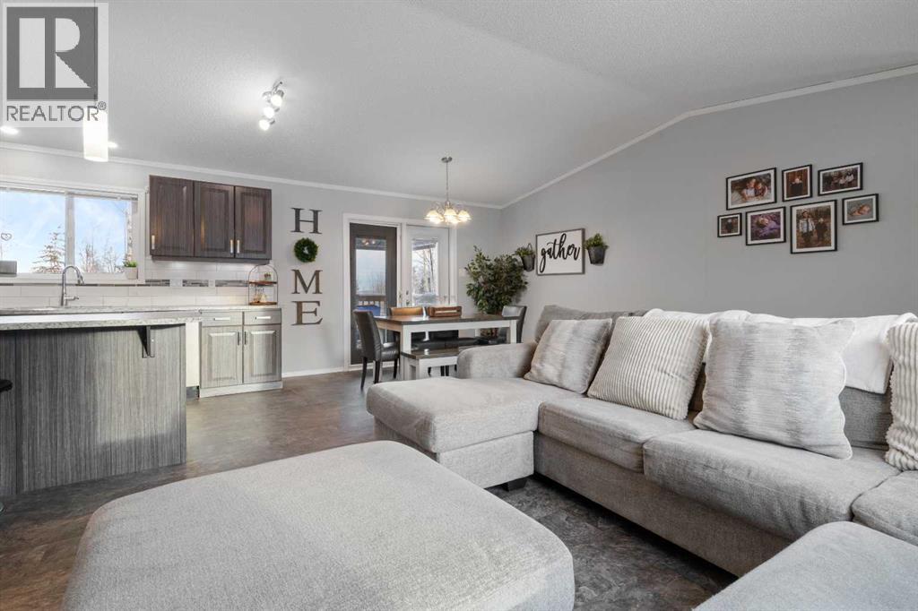 33, 50027 Twp Rd 744, Rural Grande Prairie No. 1, Alberta  T0H 3C0 - Photo 9 - A2281764