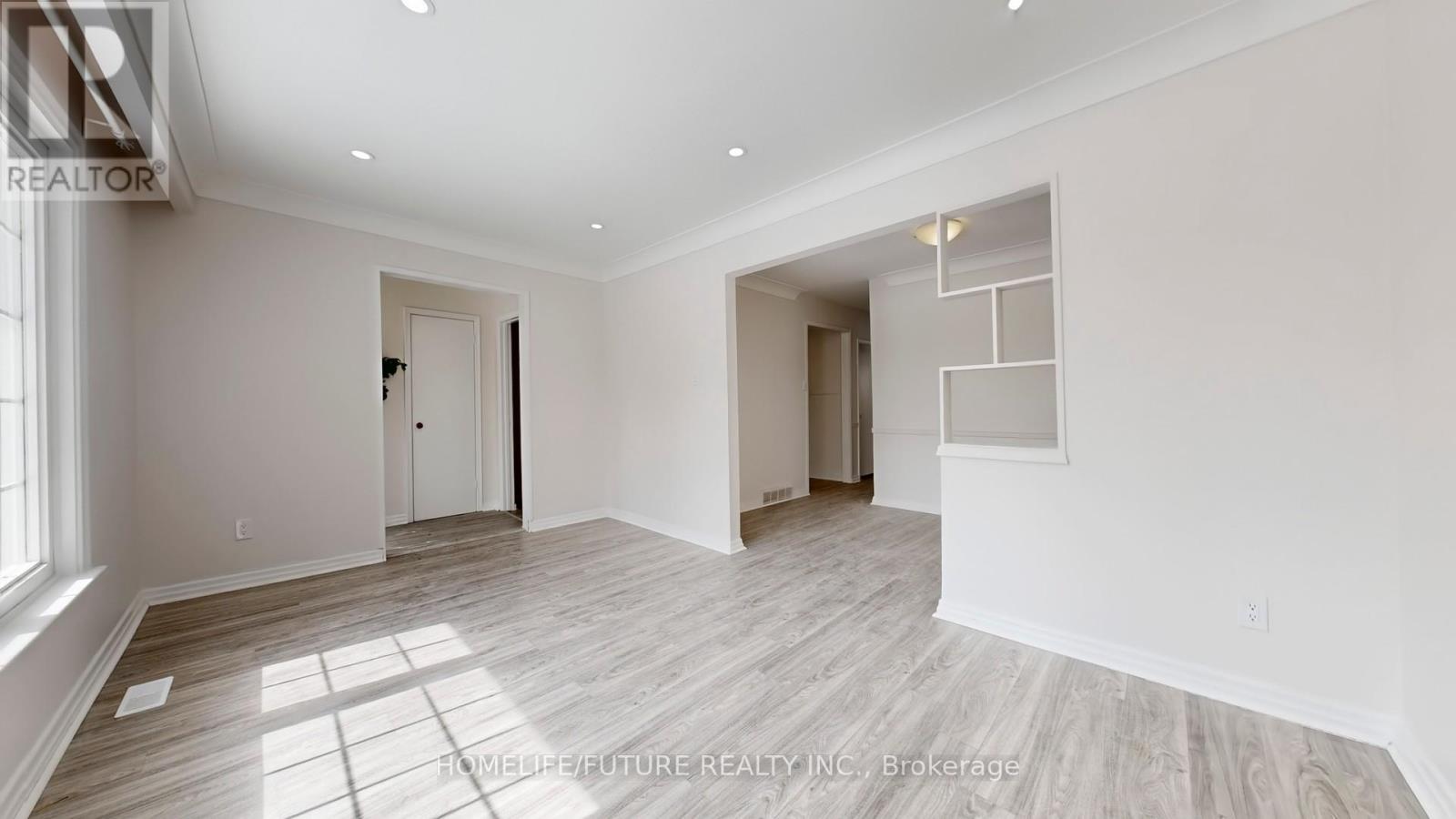 Main - 3732 St Clair Avenue E, Toronto, Ontario  M1M 1T7 - Photo 8 - E12895620