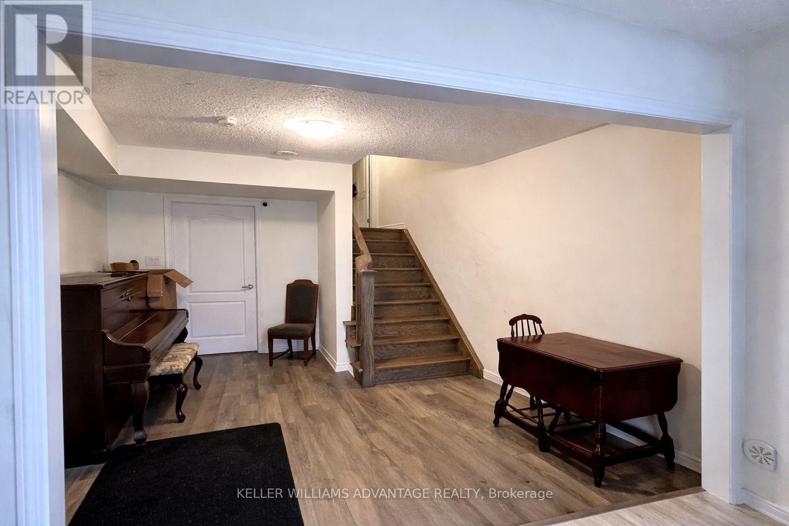 73 Cleanside Road, Toronto, Ontario  M1L 0J4 - Photo 2 - E12989982