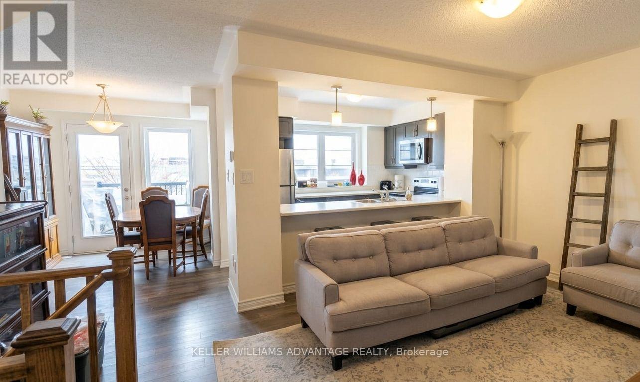 73 Cleanside Road, Toronto, Ontario  M1L 0J4 - Photo 4 - E12989982