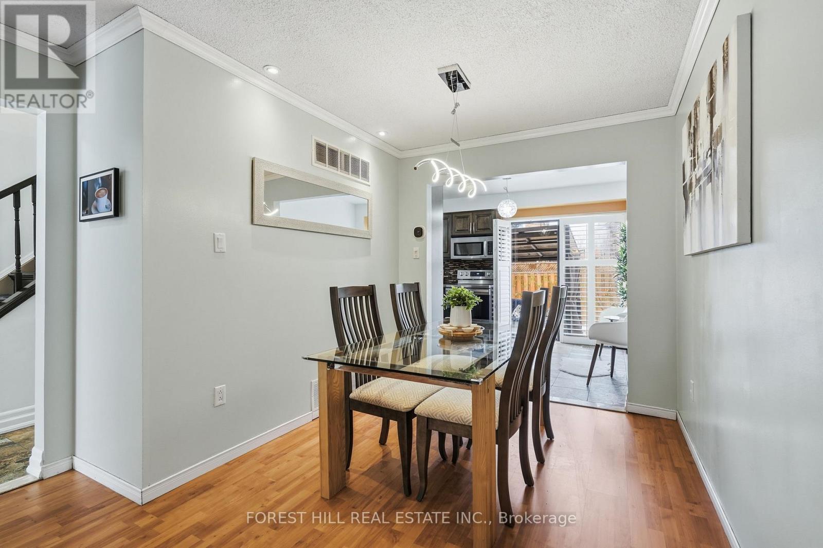 26 Laurel Valley Court, Vaughan, Ontario  L4K 2B3 - Photo 7 - N12976146