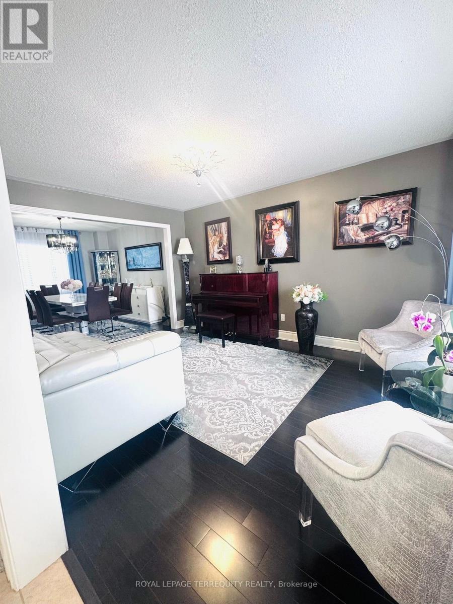 25 Jagges Drive, Barrie, Ontario  L4N 0W9 - Photo 7 - S12990296