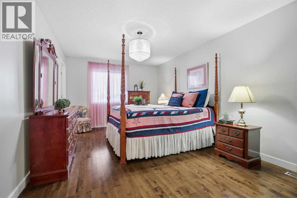 912 Silver Creek Drive Nw, Airdrie, Alberta  T4B 2P6 - Photo 14 - A2299729