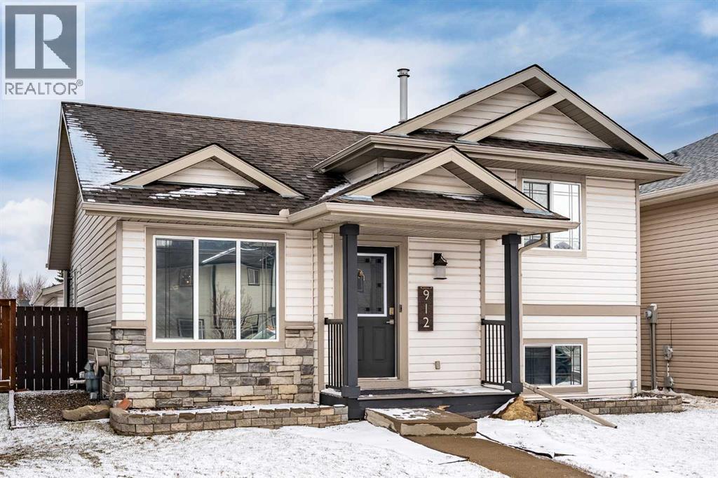 912 Silver Creek Drive NW, Airdrie, Alberta