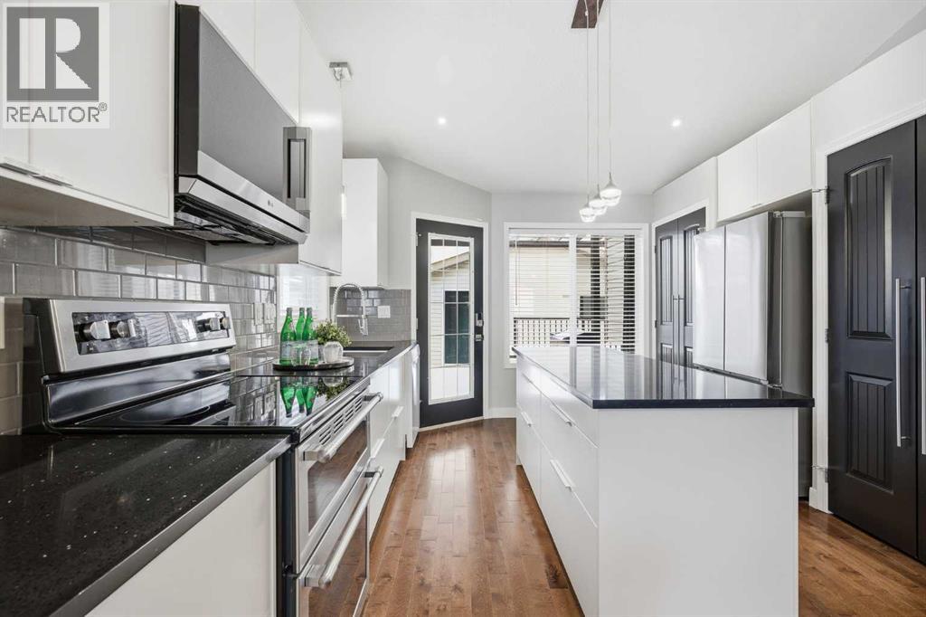 912 Silver Creek Drive Nw, Airdrie, Alberta  T4B 2P6 - Photo 9 - A2299729