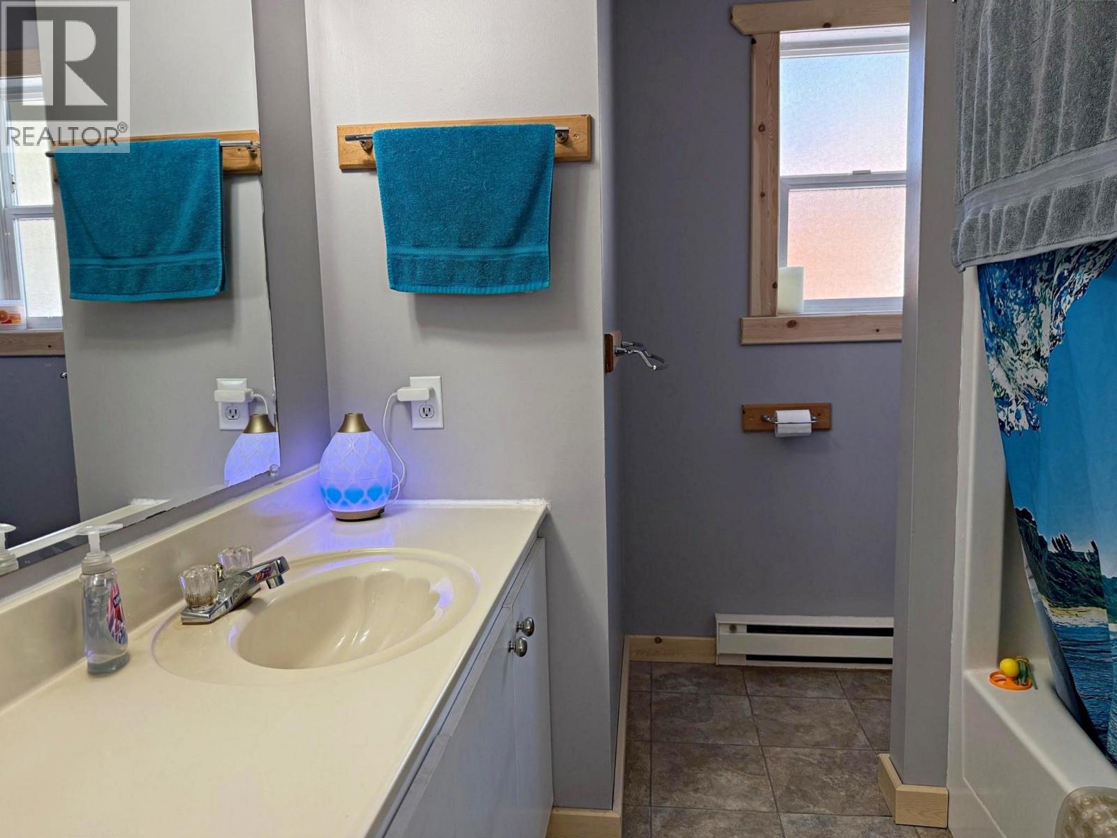 4385 Mountain Road, Barriere, British Columbia  V0E 1E0 - Photo 10 - 10382908