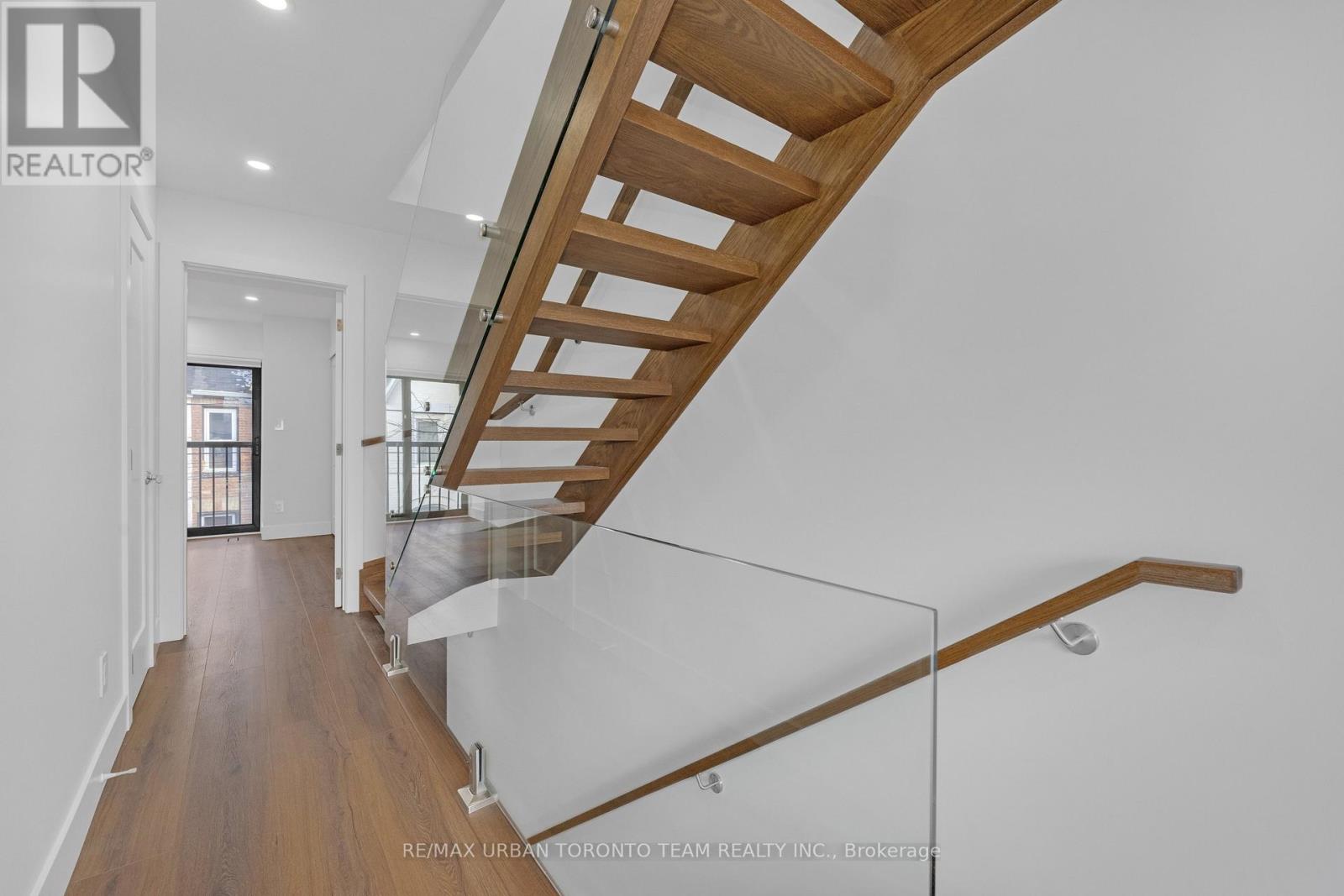 5 Wascana Avenue, Toronto, Ontario  M5A 1V6 - Photo 21 - C12991506