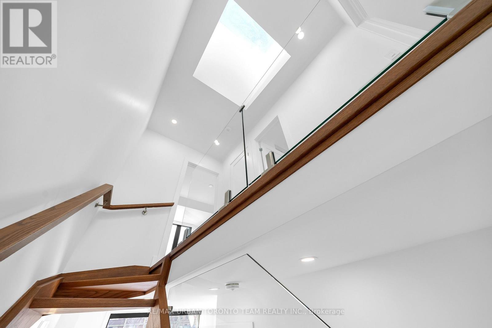 5 Wascana Avenue, Toronto, Ontario  M5A 1V6 - Photo 22 - C12991506