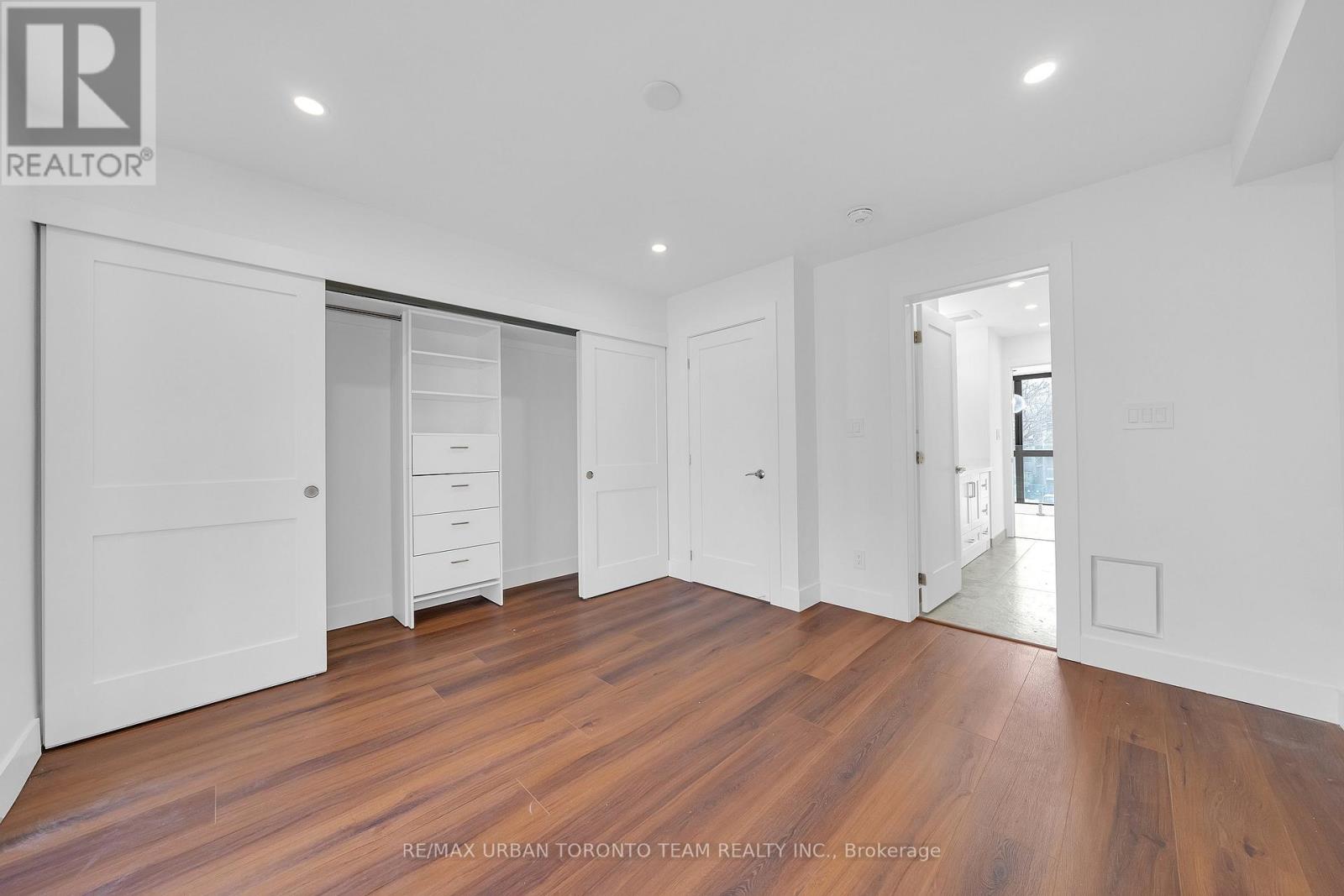 5 Wascana Avenue, Toronto, Ontario  M5A 1V6 - Photo 25 - C12991506