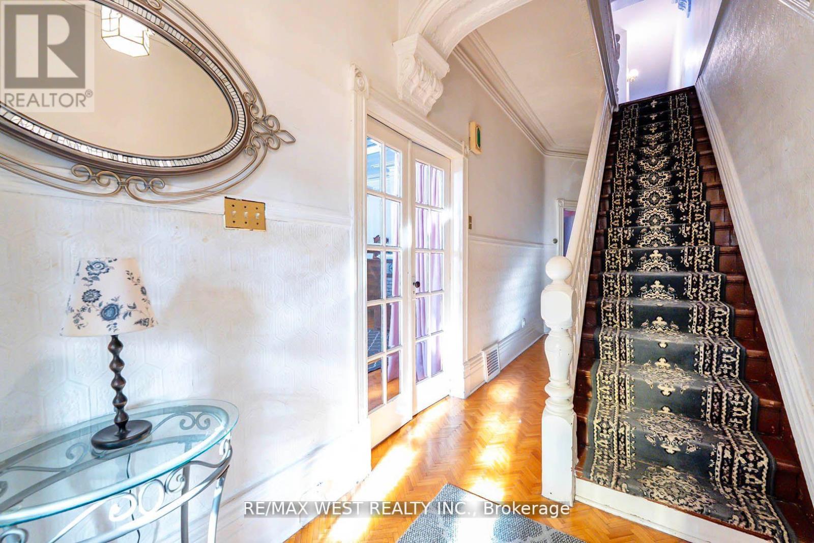 217 Gladstone Avenue, Toronto, Ontario  M6J 3L5 - Photo 5 - C12991594