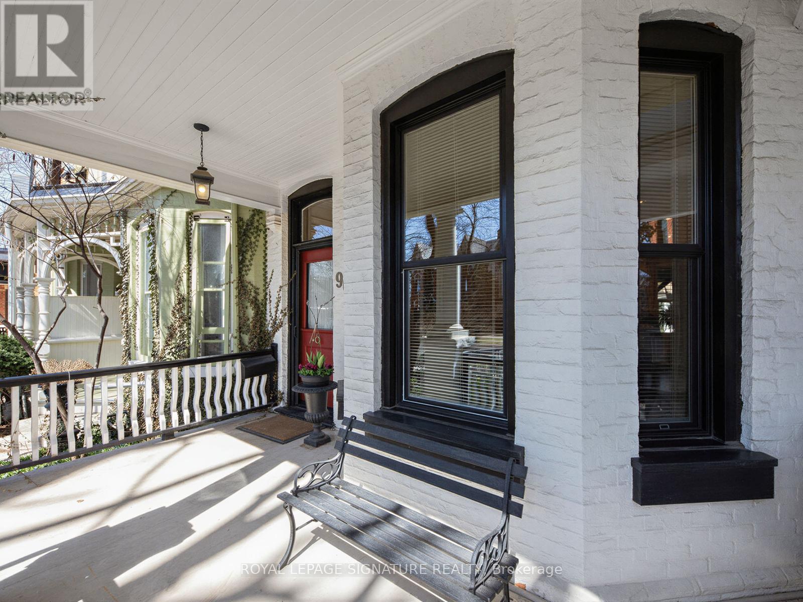 90 Willcocks Street, Toronto, Ontario  M5S 1C8 - Photo 2 - C12991626