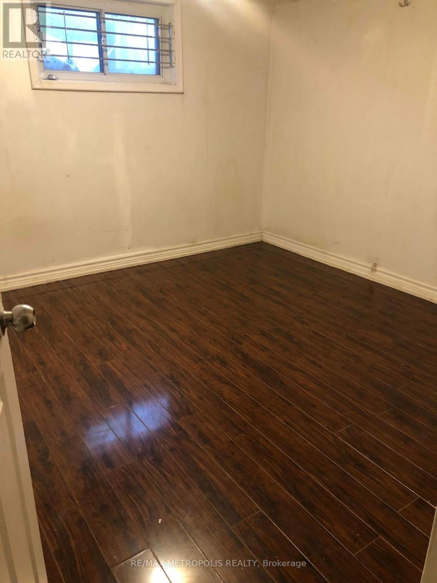 Main - 1837 Victoria Park Avenue, Toronto, Ontario  M1R 1T4 - Photo 3 - E12991584