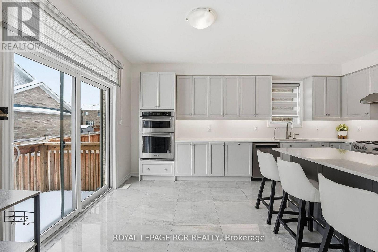 20 Morley Crescent, Whitby, Ontario  L1R 0P1 - Photo 14 - E12991632