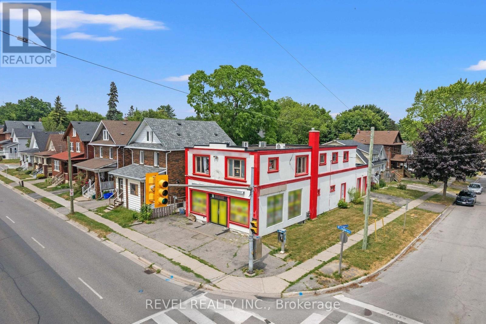 166 ADELAIDE AVENUE E, Oshawa, Ontario