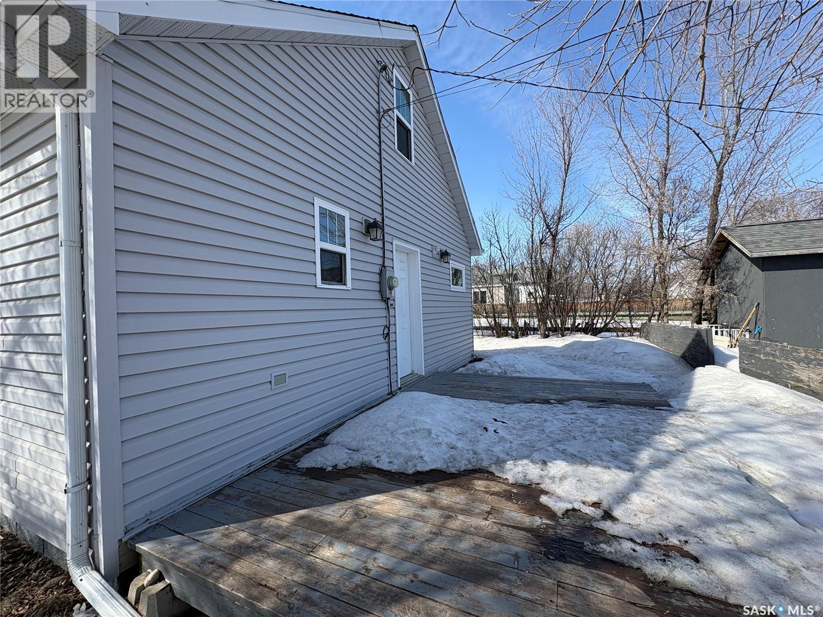 193 Broadway Street W, Yorkton, Saskatchewan  S3N 0M8 - Photo 3 - SK032773