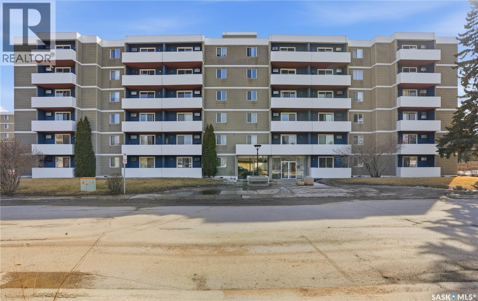 526 65 Westfield Drive, Regina, Saskatchewan  S4S 6A3 - Photo 3 - SK032756