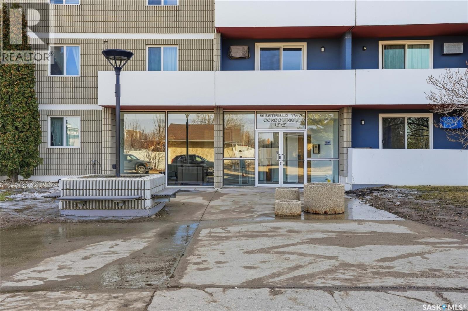 526 65 Westfield Drive, Regina, Saskatchewan  S4S 6A3 - Photo 4 - SK032756