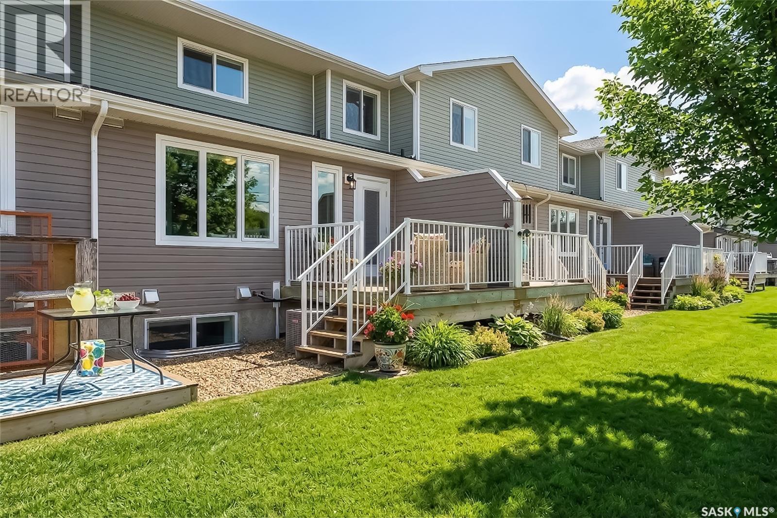 304 940 Bradley Street, Moose Jaw, Saskatchewan  S6J 3M4 - Photo 3 - SK032753