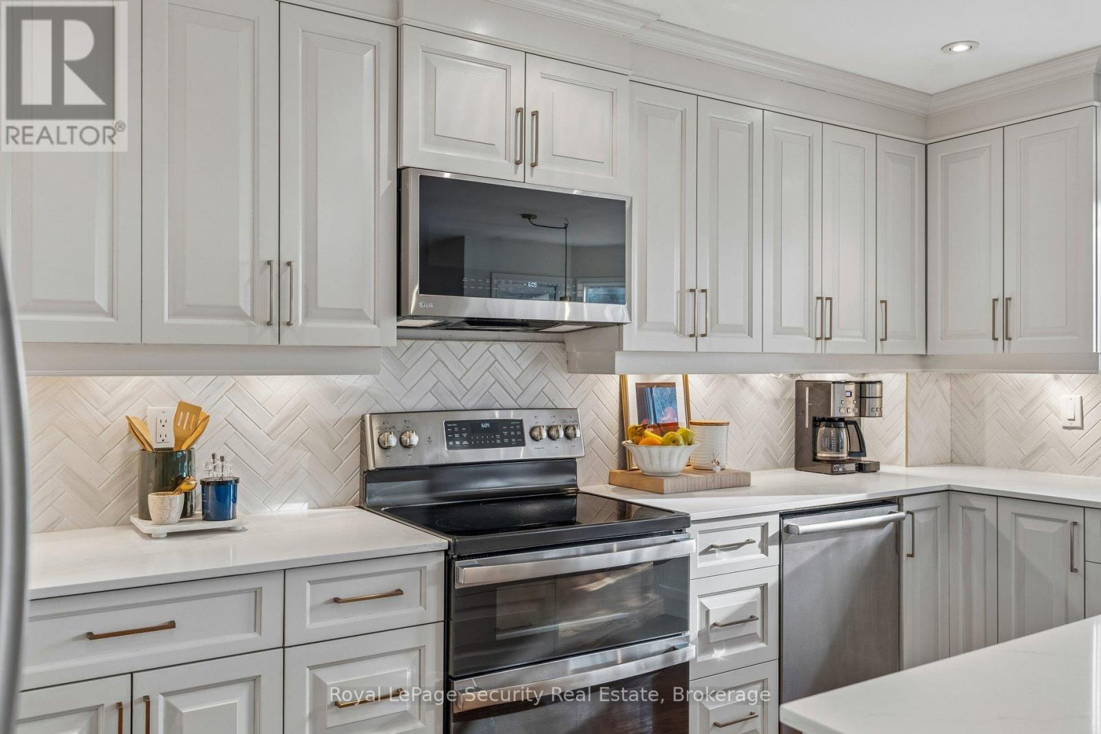 23 Fielding Drive, Aurora, Ontario L4G 4Z4 - Photo 15 - N12991510