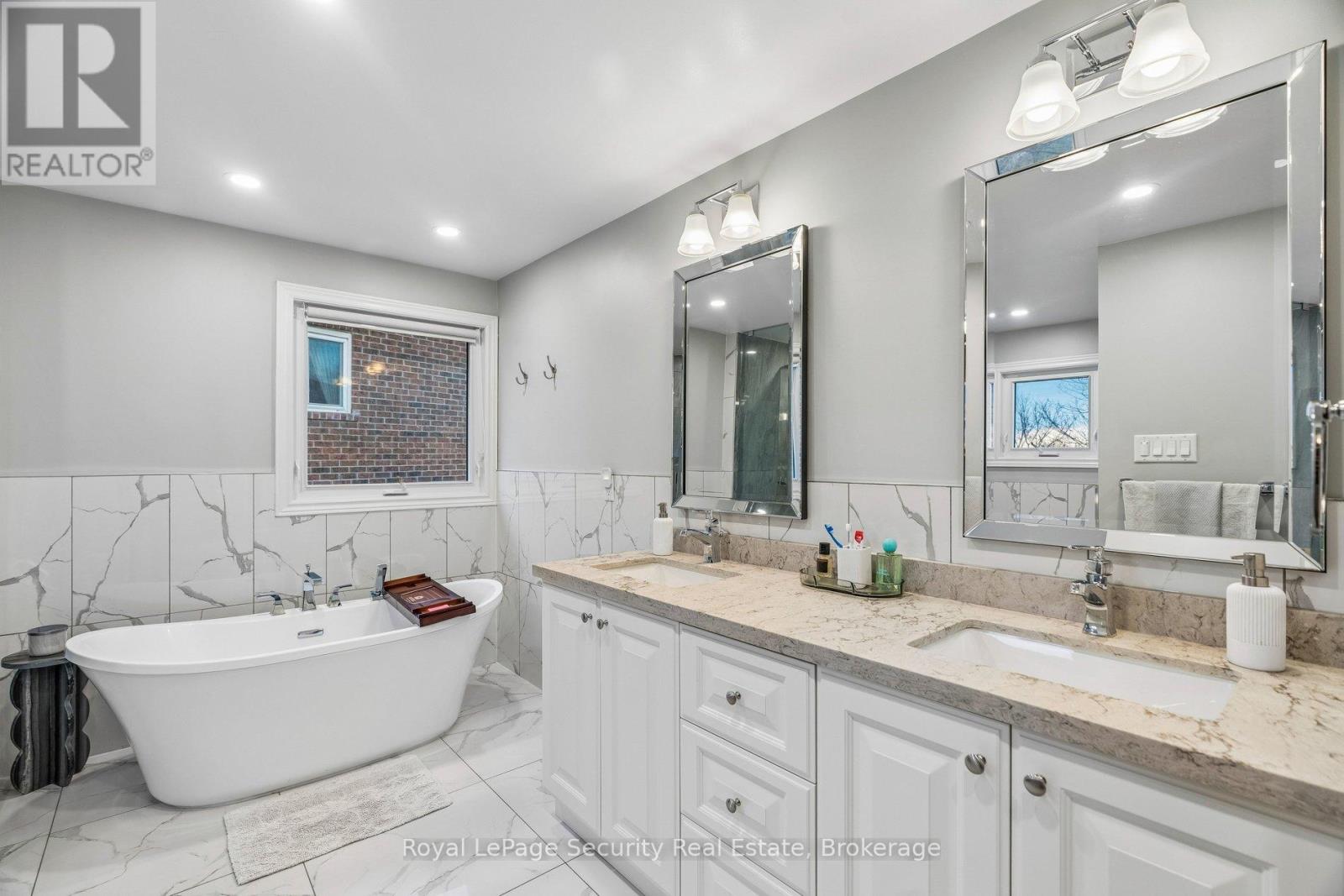 23 Fielding Drive, Aurora, Ontario L4G 4Z4 - Photo 38 - N12991510