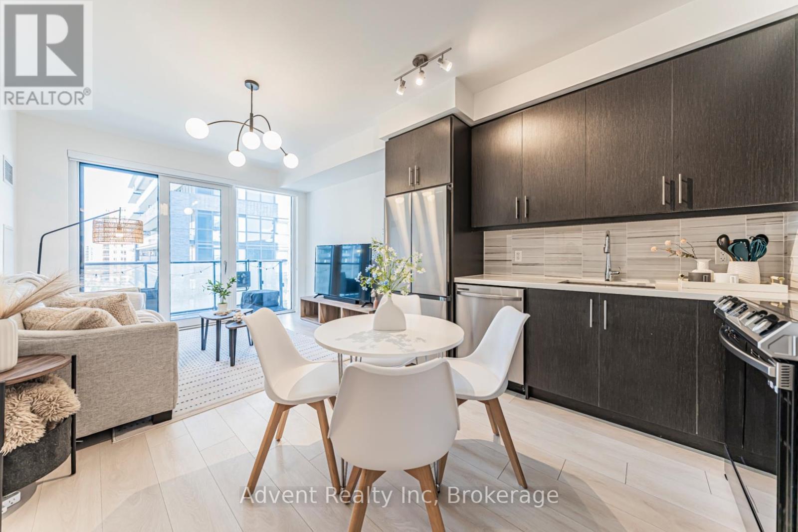 604 - 105 Oneida Crescent, Richmond Hill, Ontario  L4B 0H6 - Photo 10 - N12991518