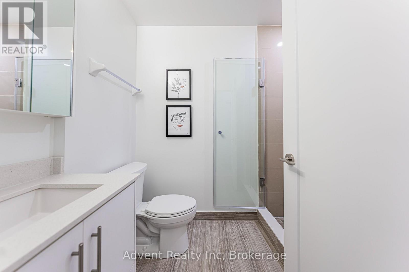 604 - 105 Oneida Crescent, Richmond Hill, Ontario  L4B 0H6 - Photo 17 - N12991518