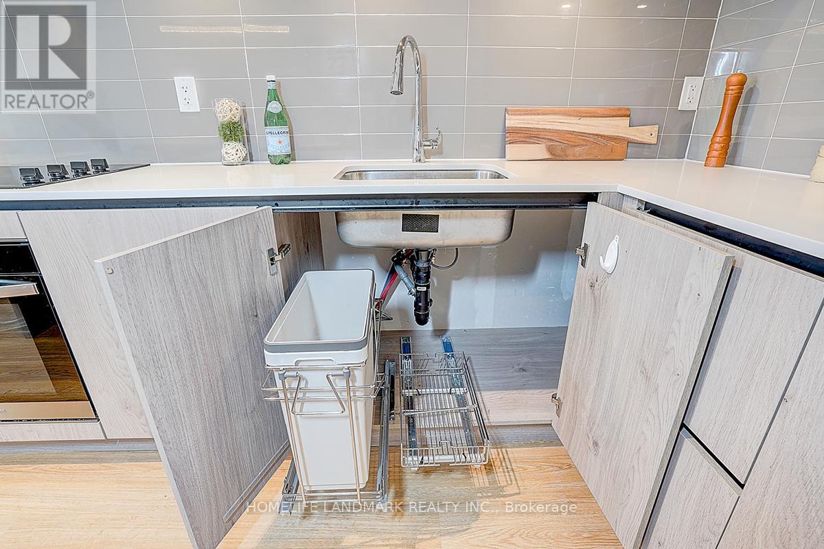 501 - 9 Steckley Lane, Richmond Hill, Ontario  L4S 0N1 - Photo 8 - N12991530