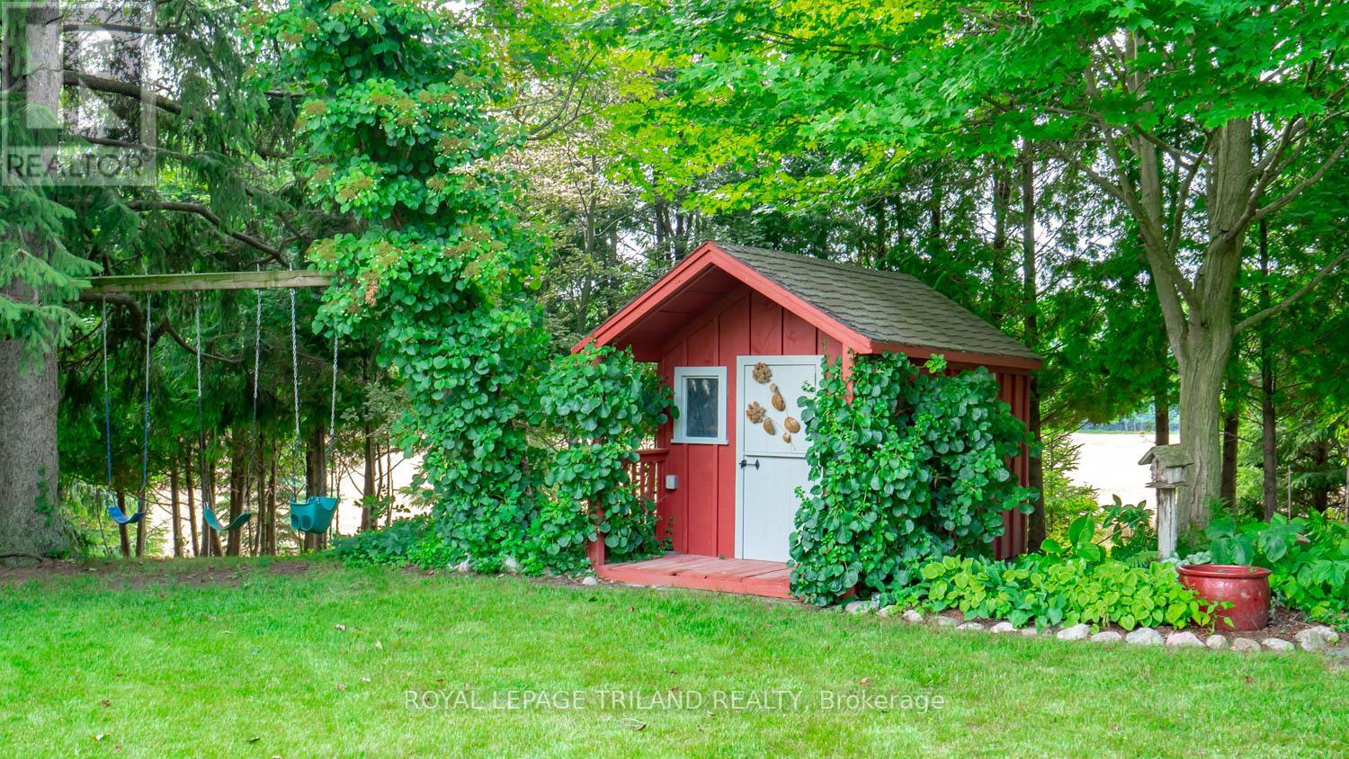 2416 Sunningdale Road W, Middlesex Centre, Ontario  N6H 5L2 - Photo 36 - X12991416