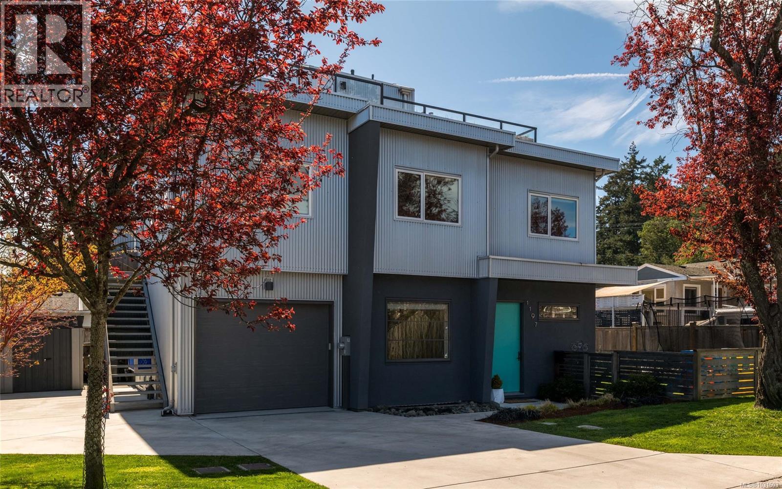 1197 Bewdley Ave, Esquimalt, British Columbia