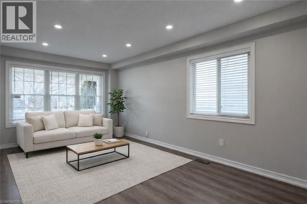 7 Hollinrake Avenue, Brantford, Ontario  N3T 0A6 - Photo 4 - 40820248