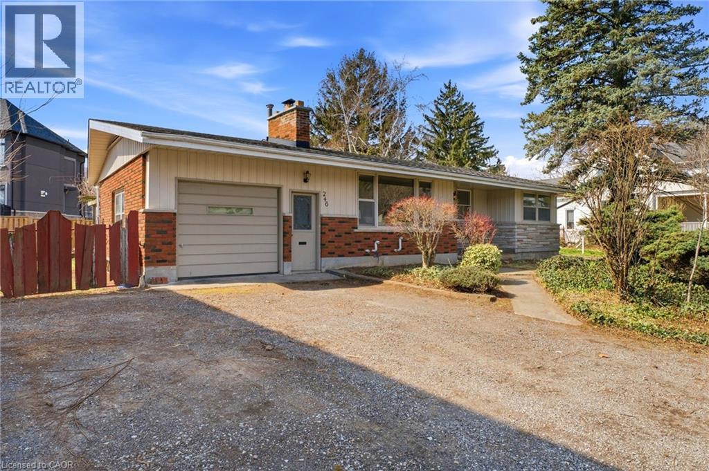 246 MAIN Street E, Grimsby, Ontario