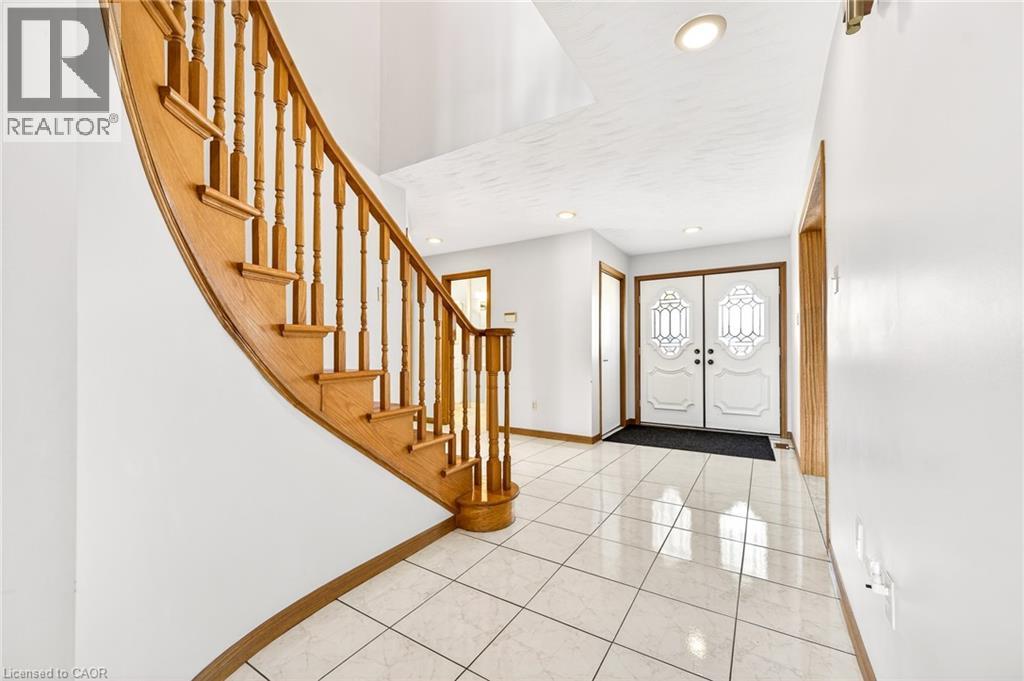 27 Trieste Place, Hamilton, Ontario  L9B 2C3 - Photo 5 - 40820230